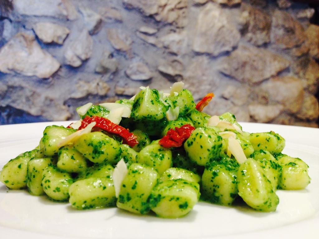 Locanda Dell'Arcangelo Rocca Massima ภายนอก รูปภาพ