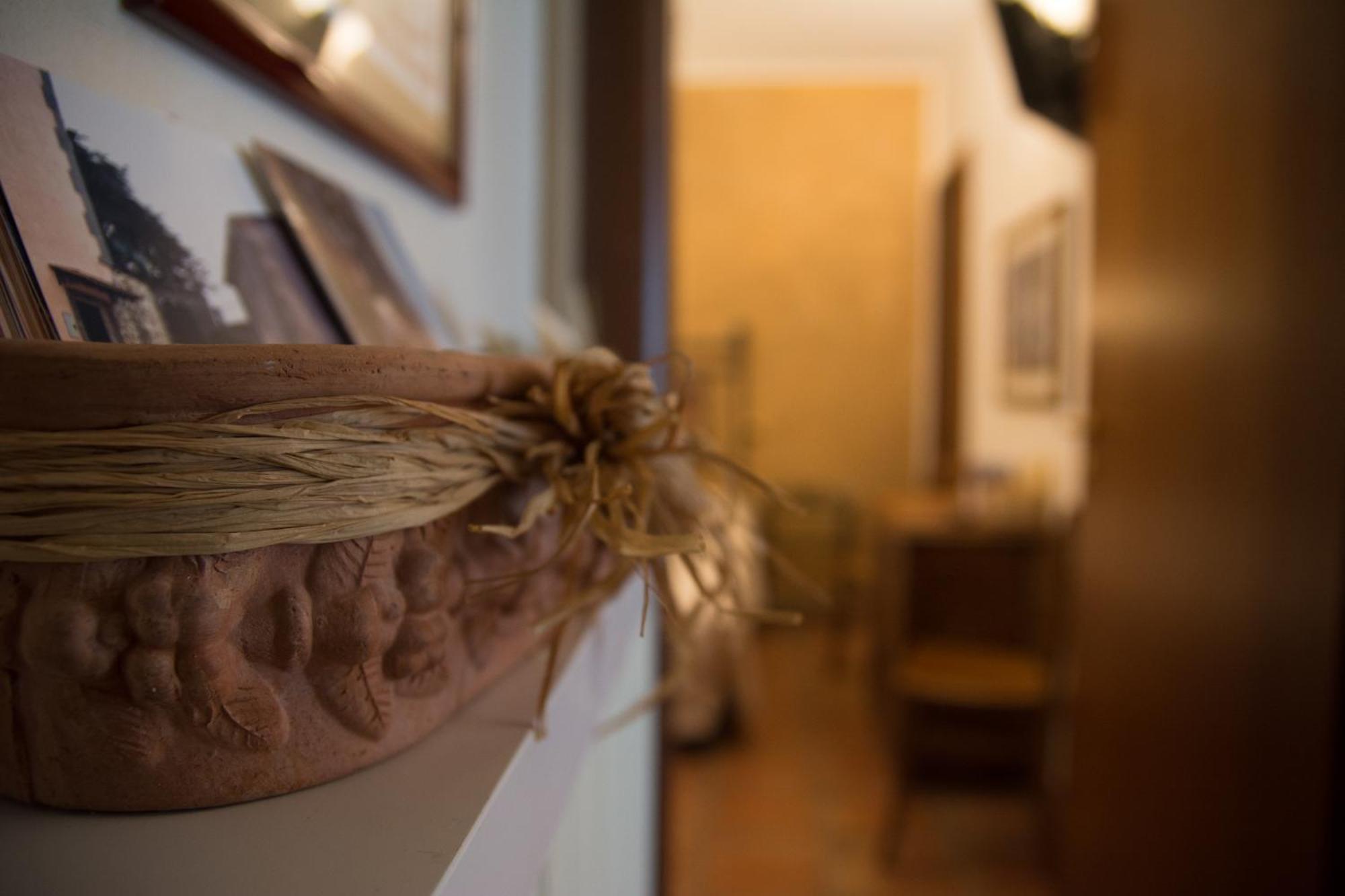 Locanda Dell'Arcangelo Rocca Massima ภายนอก รูปภาพ