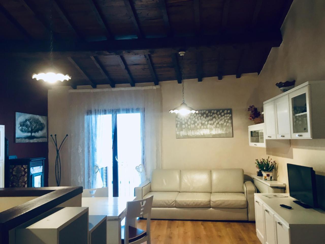 Locanda Dell'Arcangelo Rocca Massima ภายนอก รูปภาพ